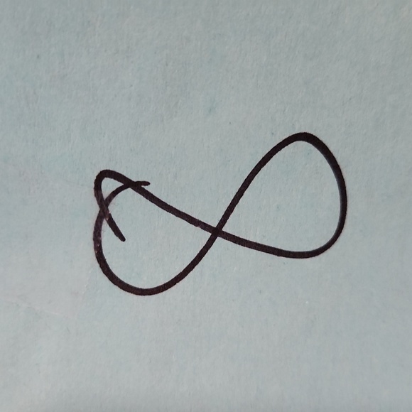 Scarf lot - Picture 7 of 7